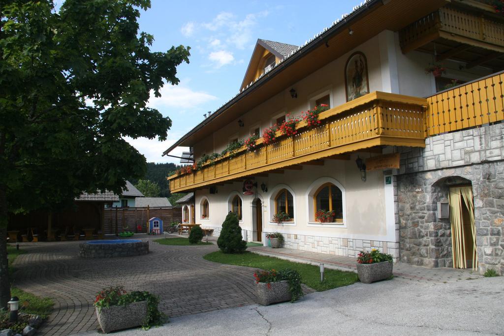 Guest House Kveder Škofja Loka Exterior foto