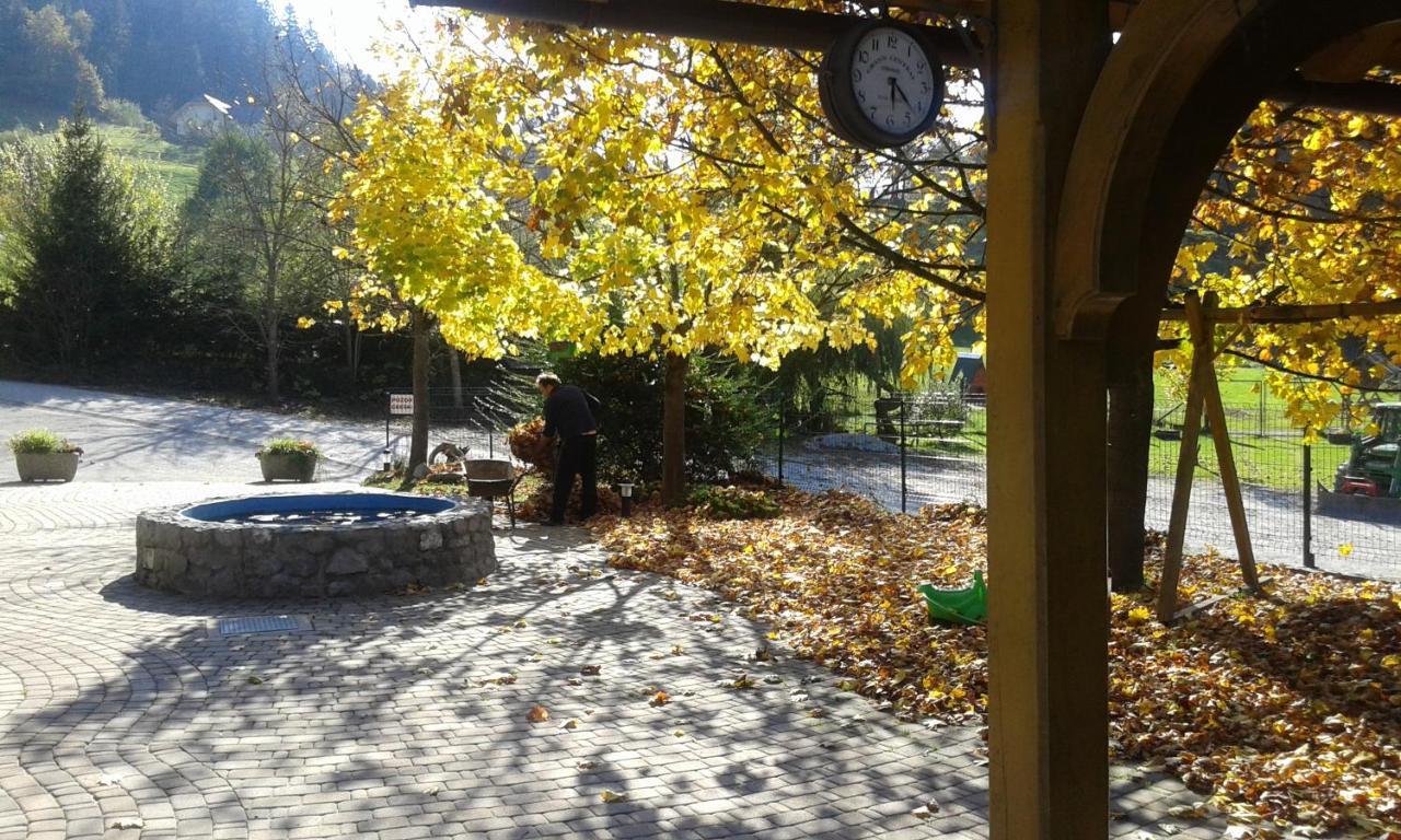 Guest House Kveder Škofja Loka Exterior foto